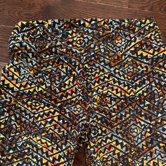 Lularoe Leggings size One Size. Smoke free. - Picture 2 of 2